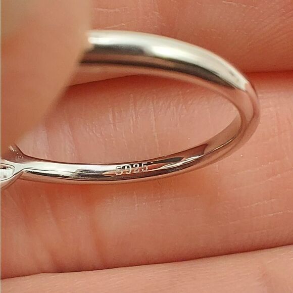 925 Sterling Silver Infinity Ring - Picture 2 of 7